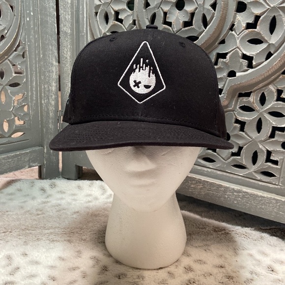 Men’s New Era Illfonic baseball cap sport athleisure gamer video games sporty - Picture 4 of 10